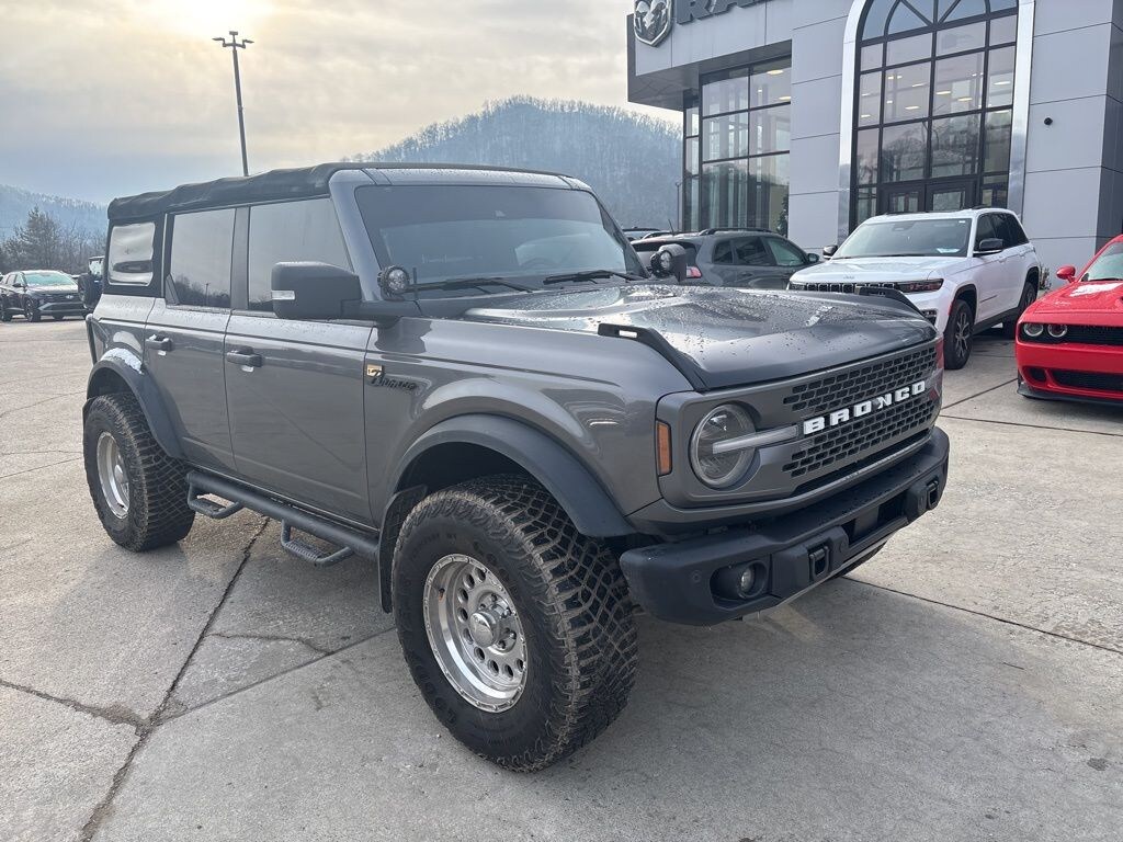 Used 2022 Ford Bronco Badlands SUV