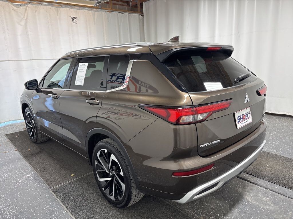 Used 2024 Mitsubishi Outlander SEL SUV