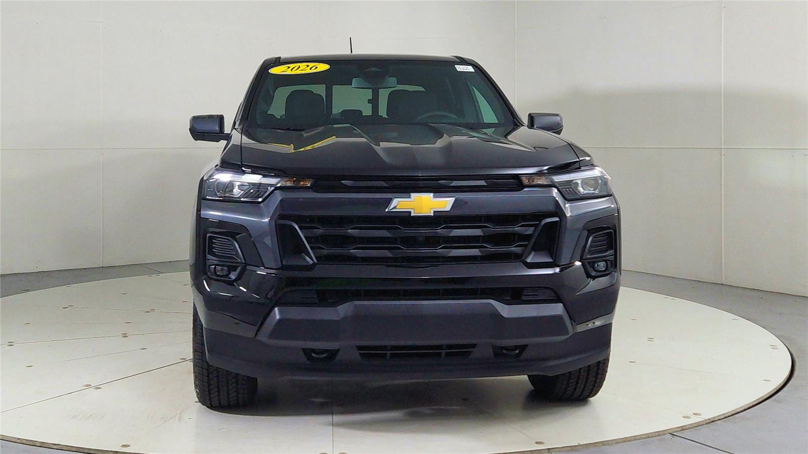 2026 Chevrolet Colorado LT photo 2