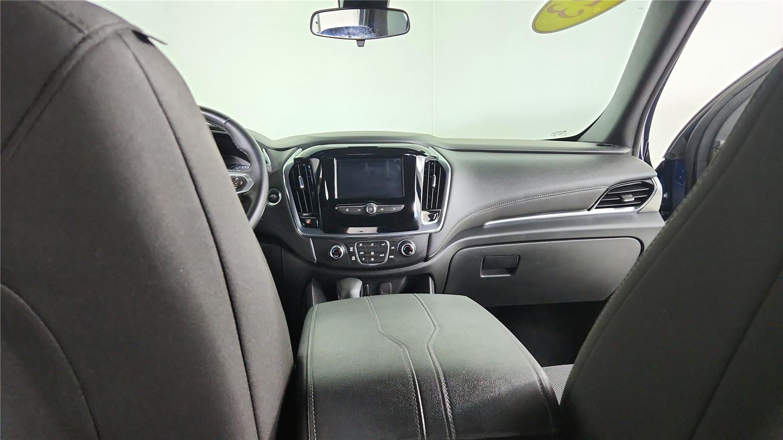 2023 Chevrolet Traverse 1LT - Photo 13
