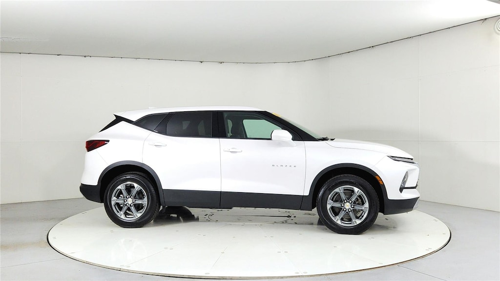 Used 2025 Chevrolet Blazer 2LT SUV