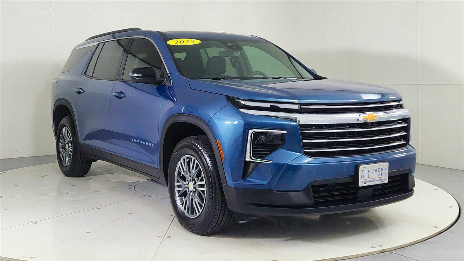 2025 Chevrolet Traverse LT's photo