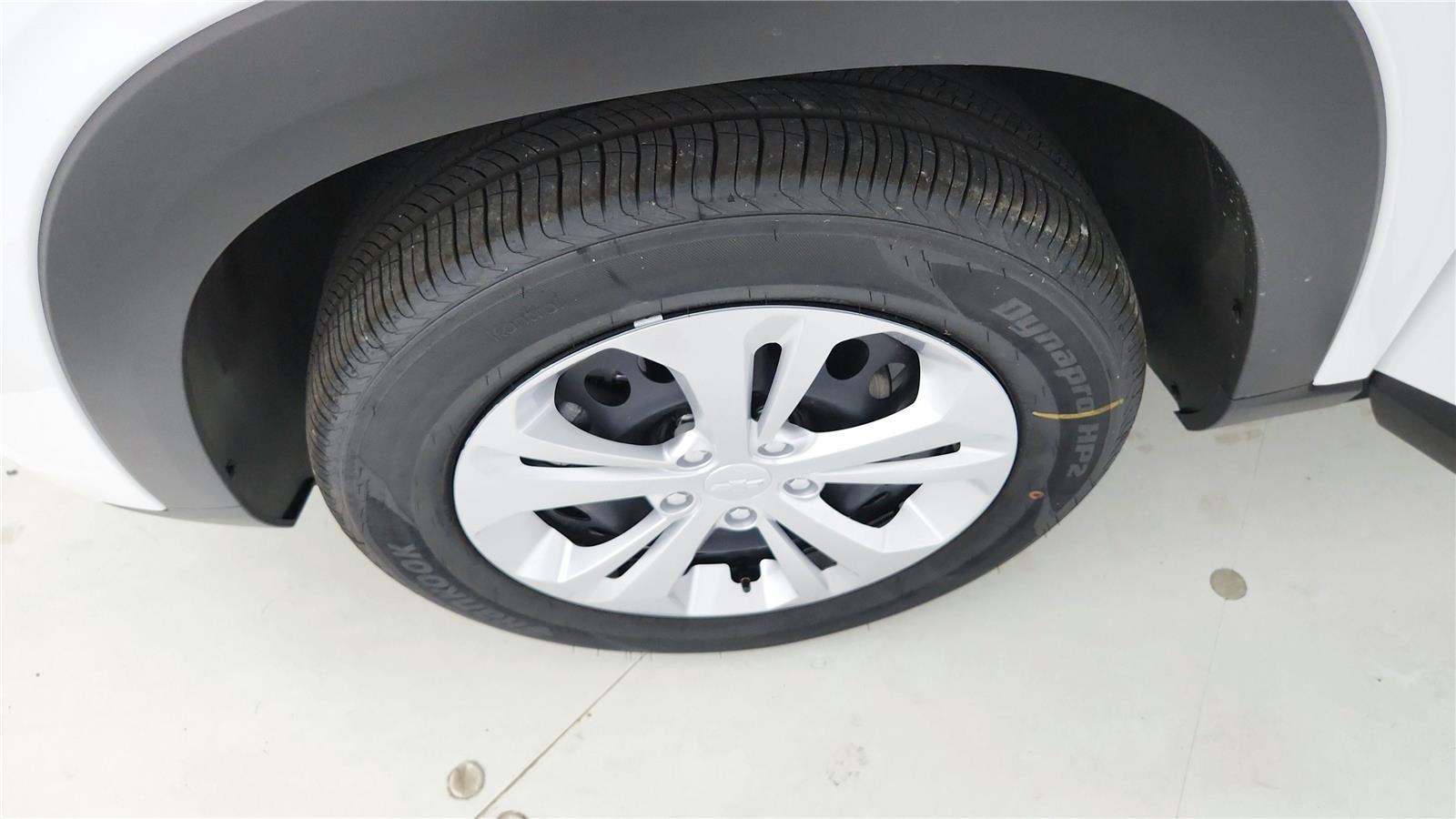 2026 Chevrolet Trax LS - Photo 33