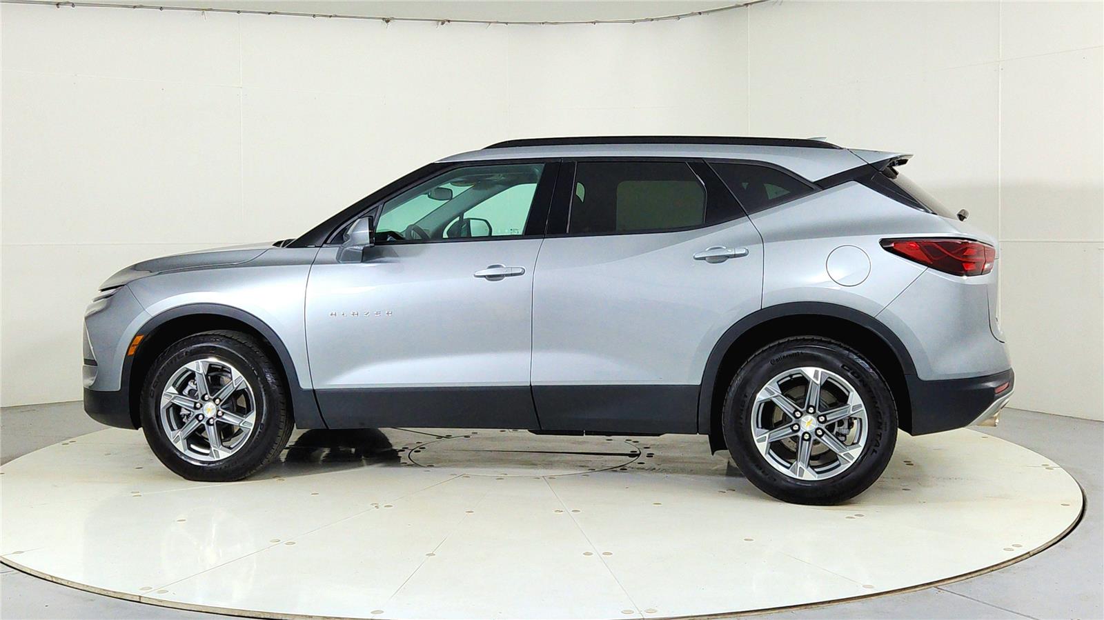 2023 Chevrolet Blazer 2LT photo 4