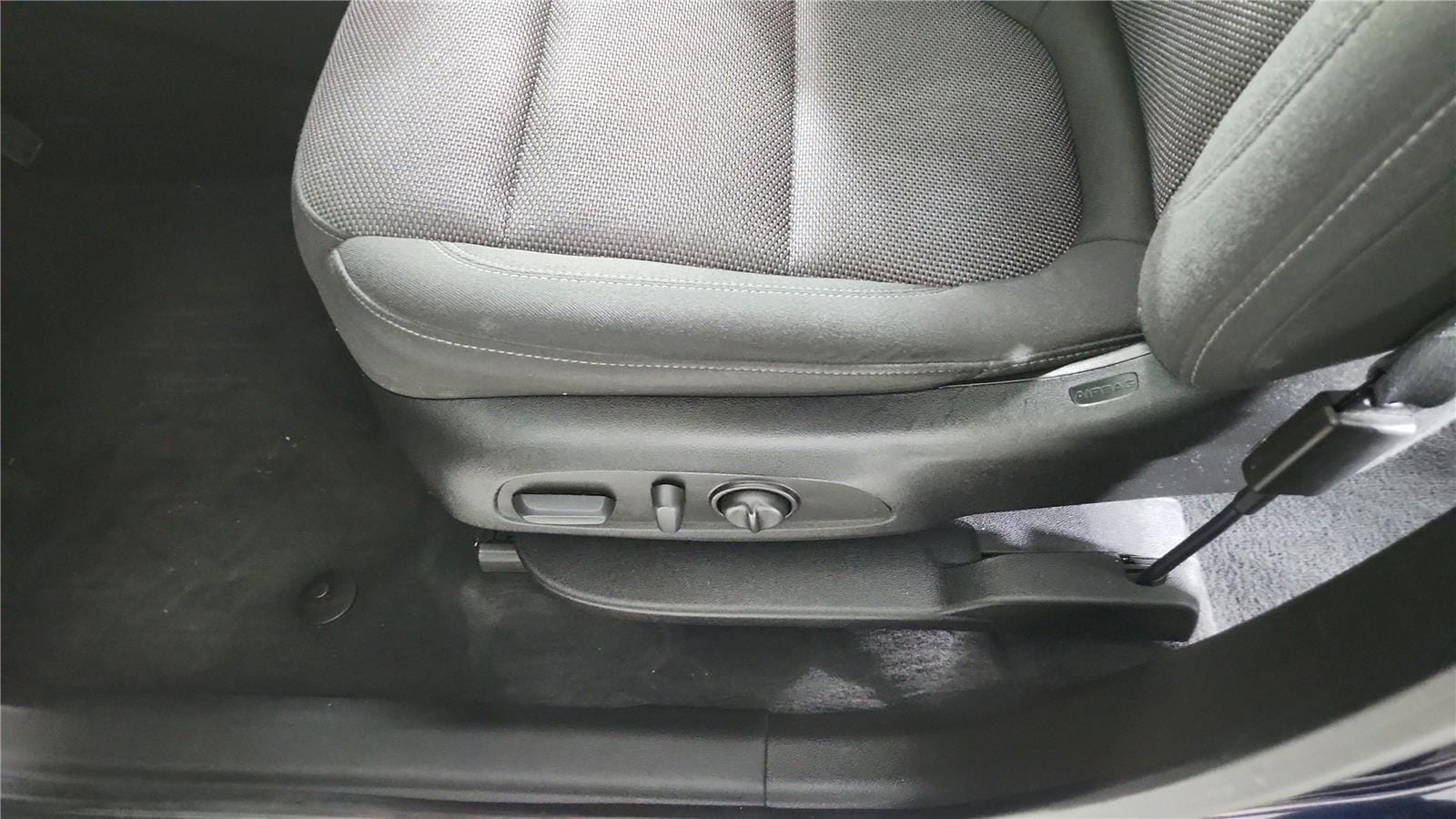 2023 Chevrolet Traverse 1LT - Photo 11