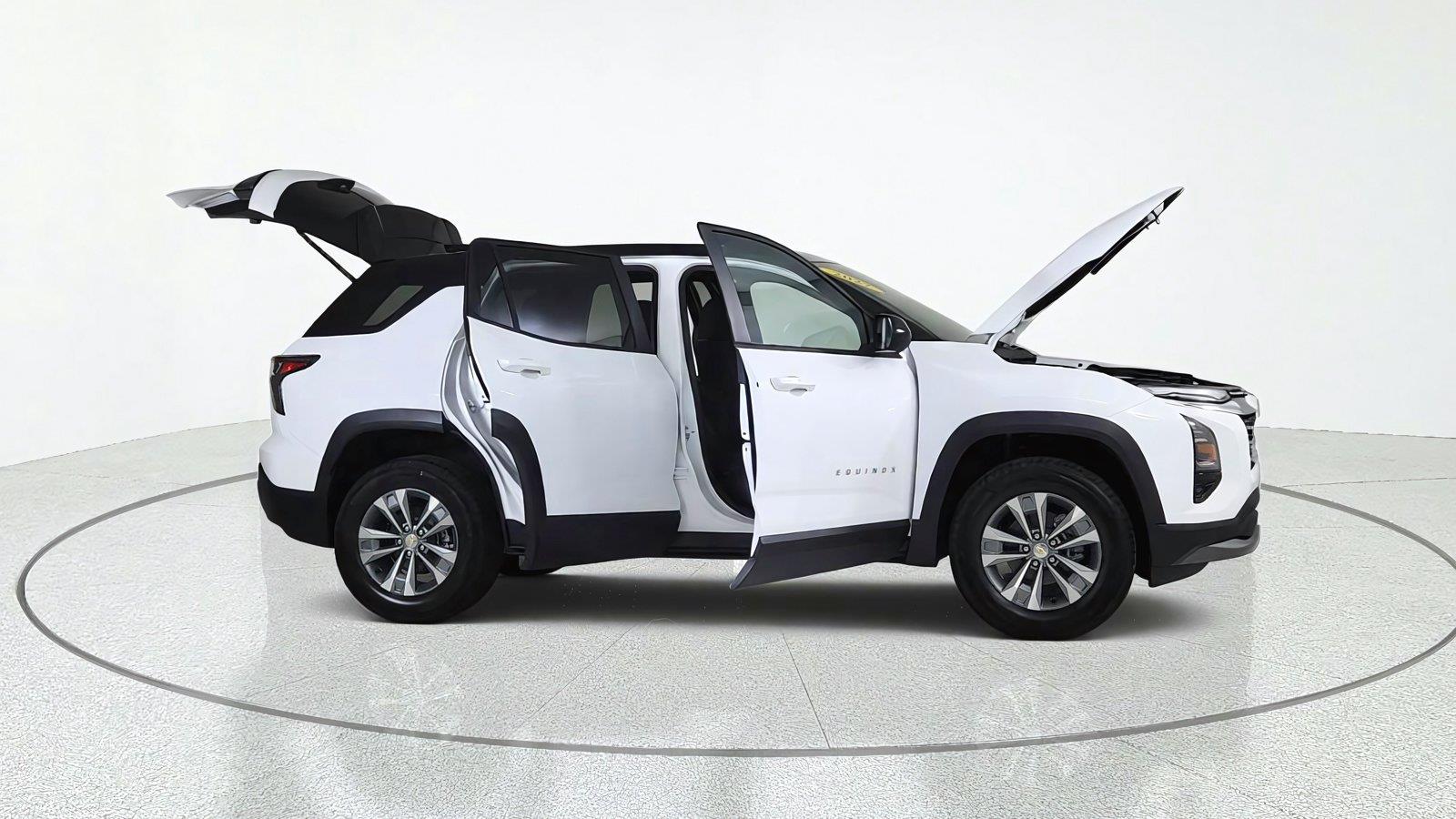 2027 Chevrolet Equinox LT - Photo 15