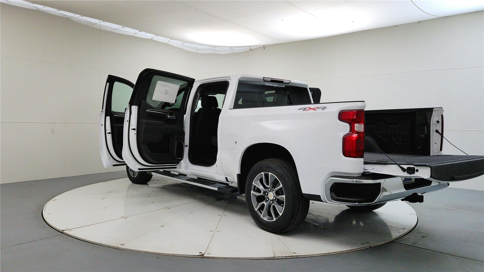 2026 Chevrolet Silverado 1500 LT - Photo 11