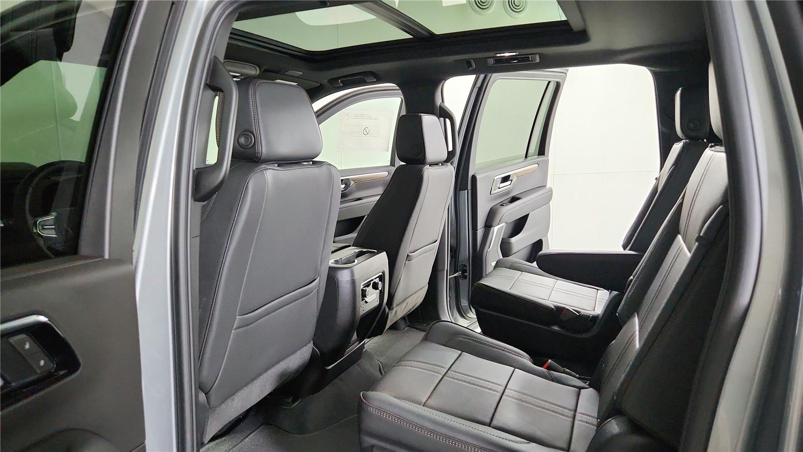 2026 Chevrolet Suburban High Country - Photo 26