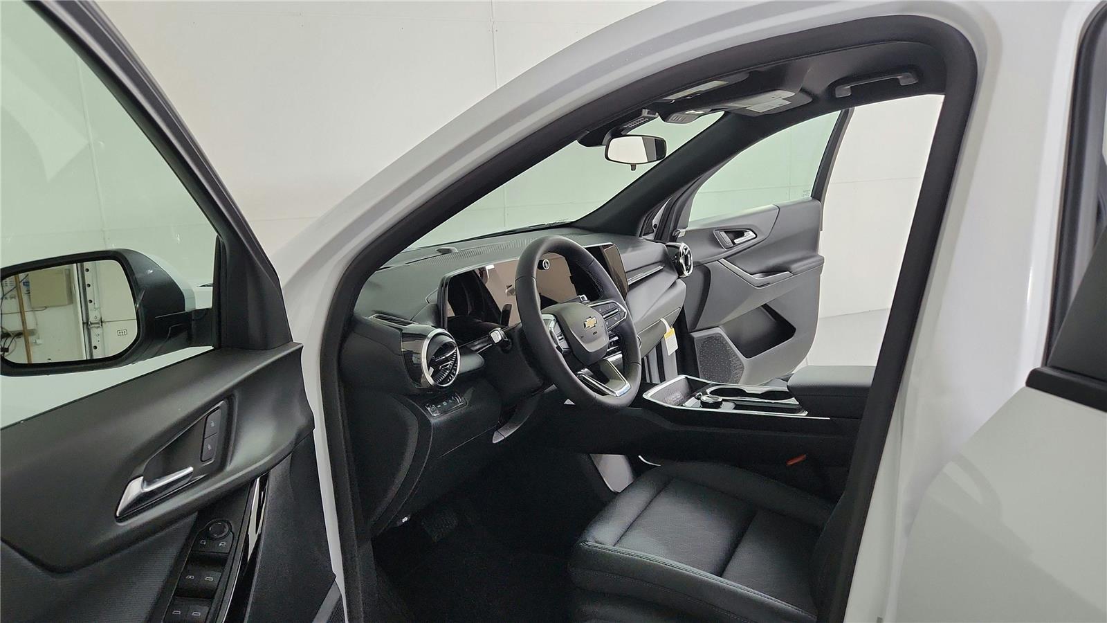 2026 Chevrolet Equinox LT's photo