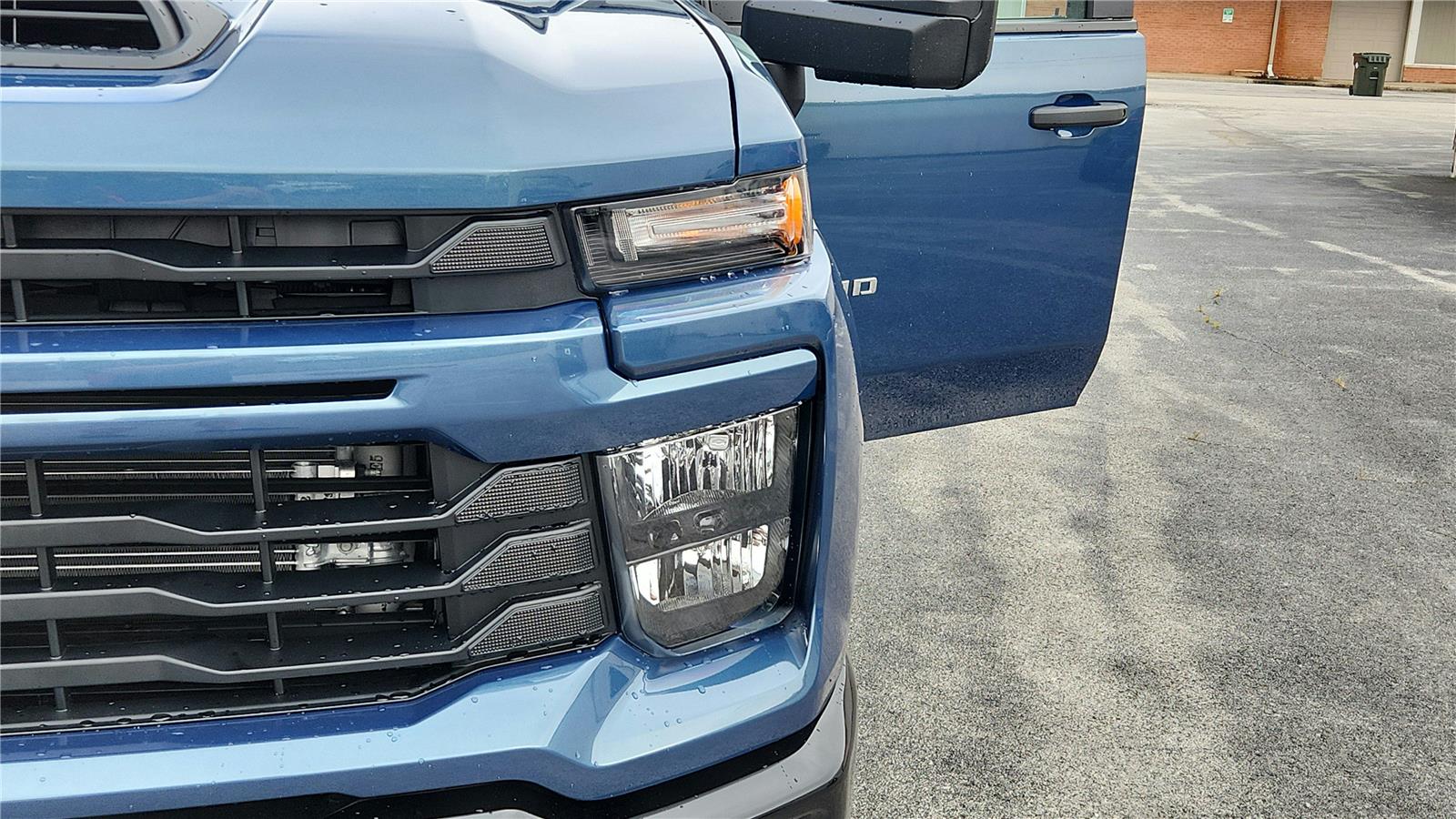 2026 Chevrolet Silverado 2500 HD Custom - Photo 10