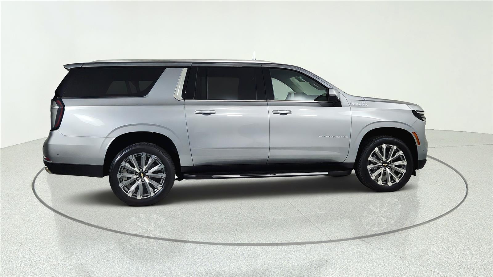 2026 Chevrolet Suburban High Country - Photo 7