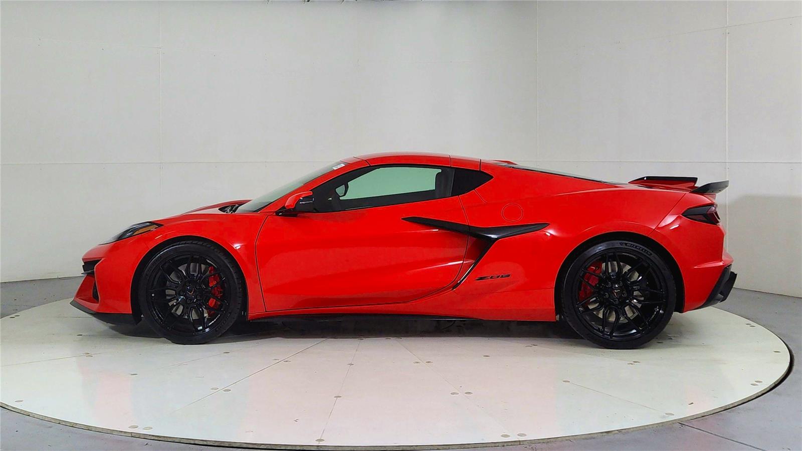 2026 Chevrolet Corvette Z06 2LZ photo 4