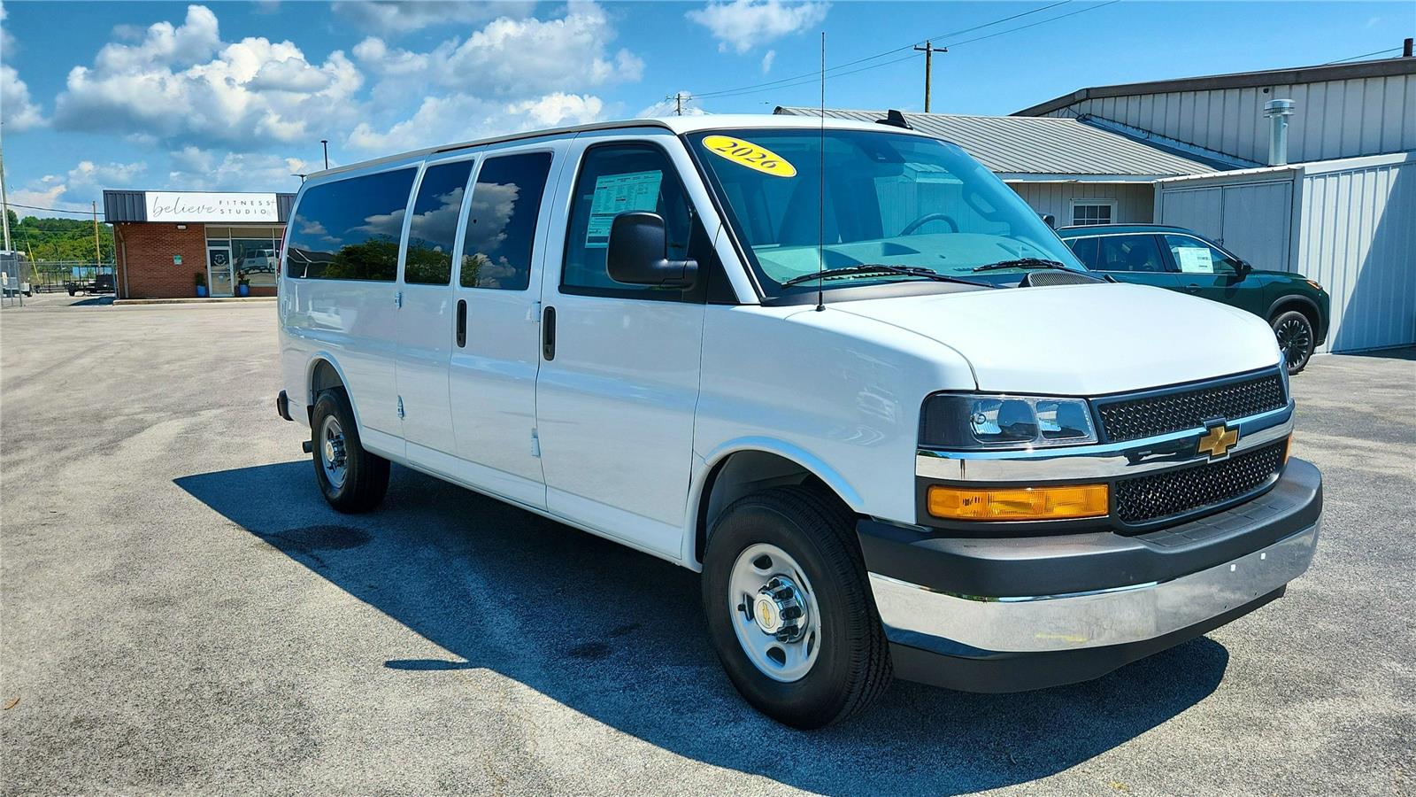 2026 Chevrolet Express Passenger 1LT Van