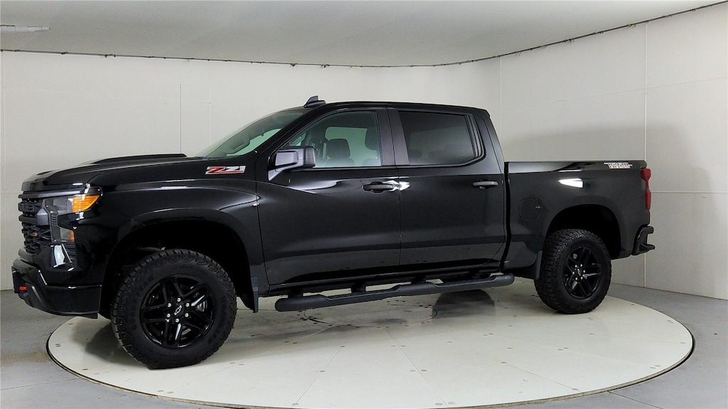Used 2024 Chevrolet Silverado 1500 Custom Trail Boss Truck Crew Cab