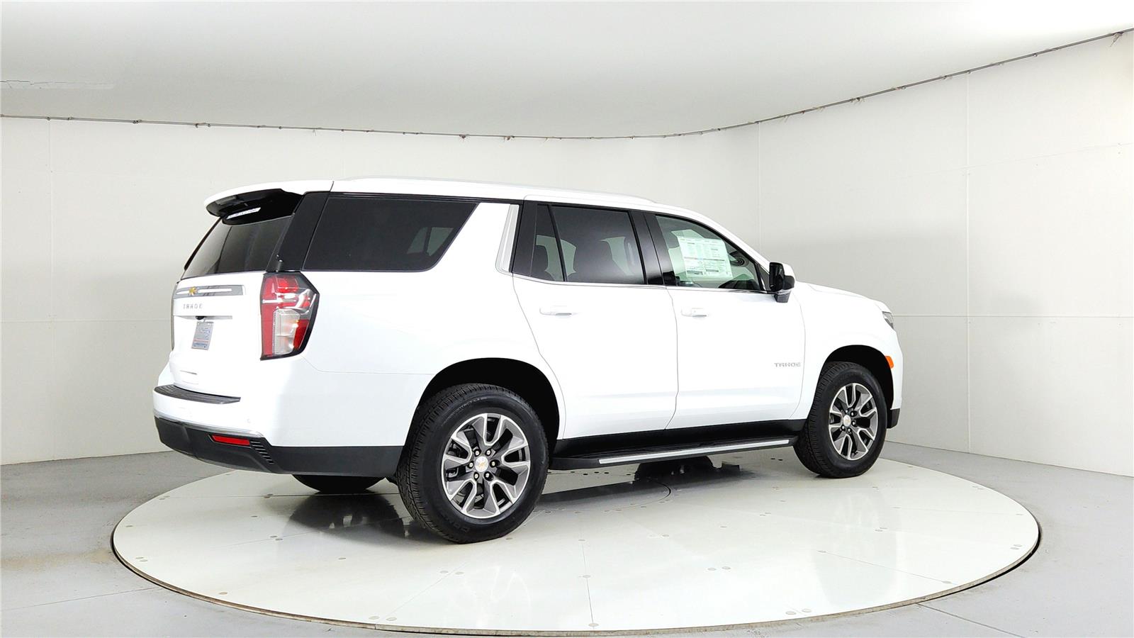 2024 Chevrolet Tahoe LS photo 3