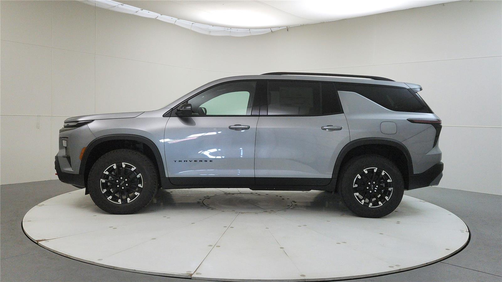 2026 Chevrolet Traverse Z71 photo 4