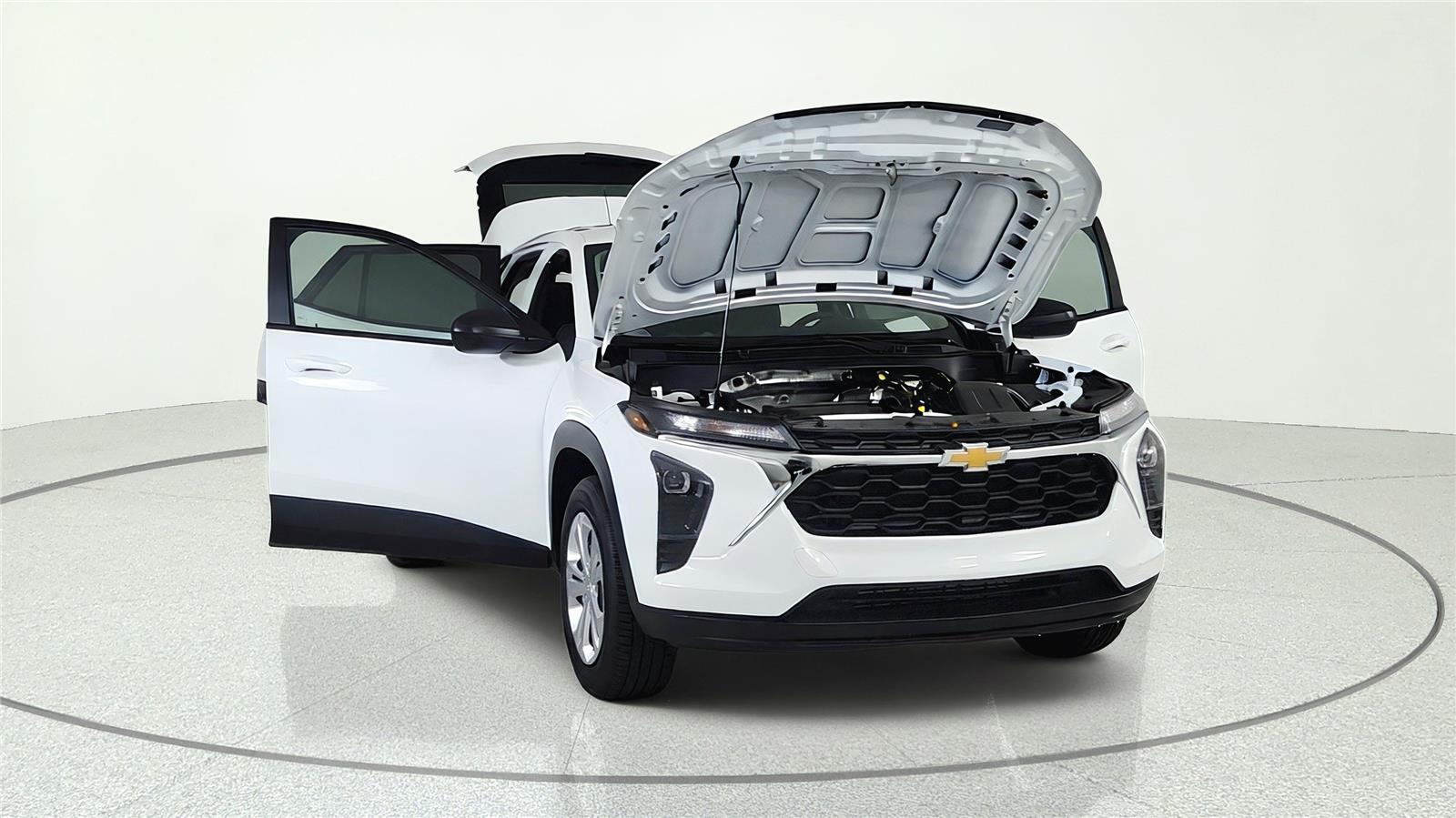 2026 Chevrolet Trax LS - Photo 9