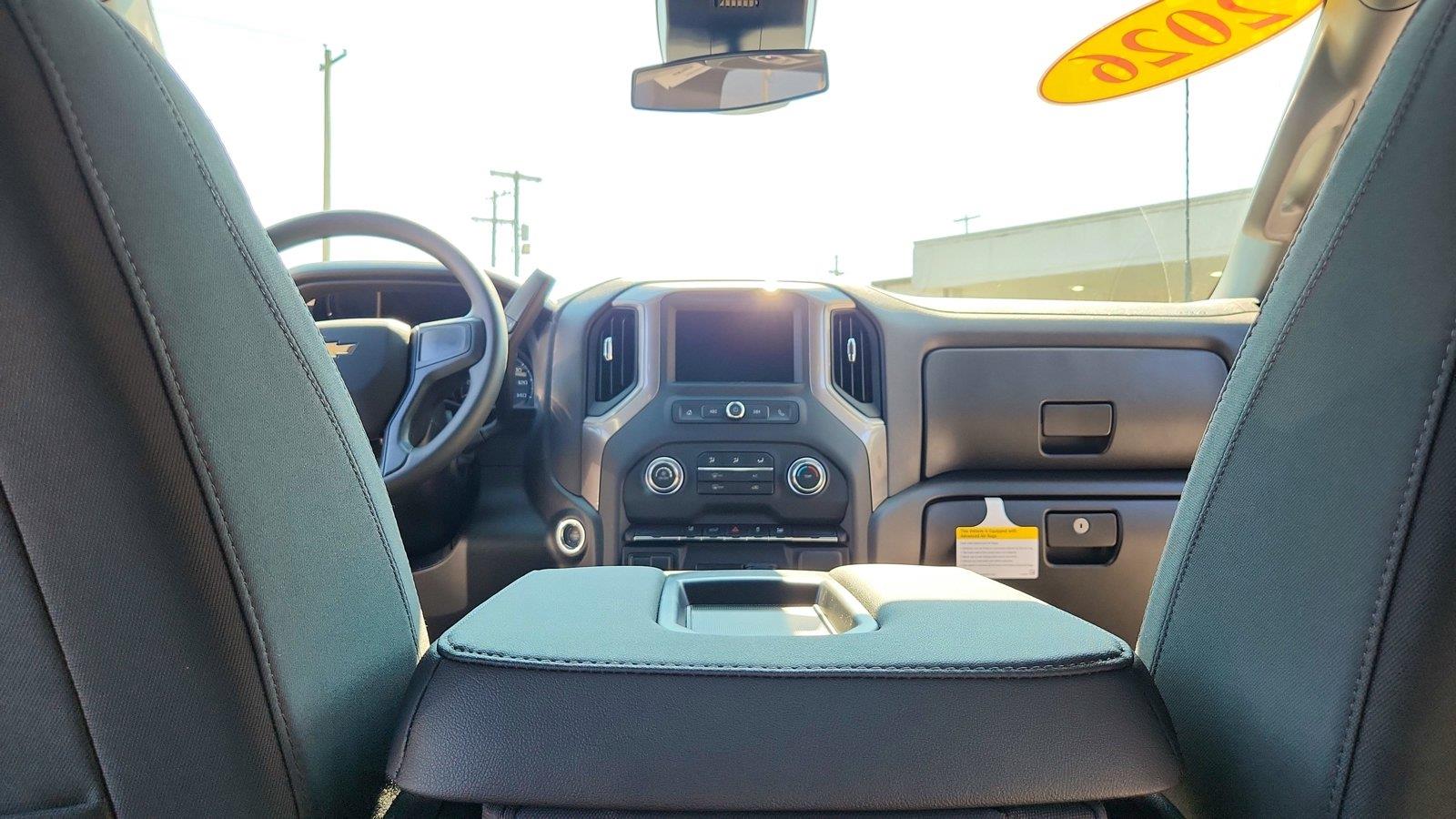2026 Chevrolet Silverado 2500 HD Custom - Photo 15