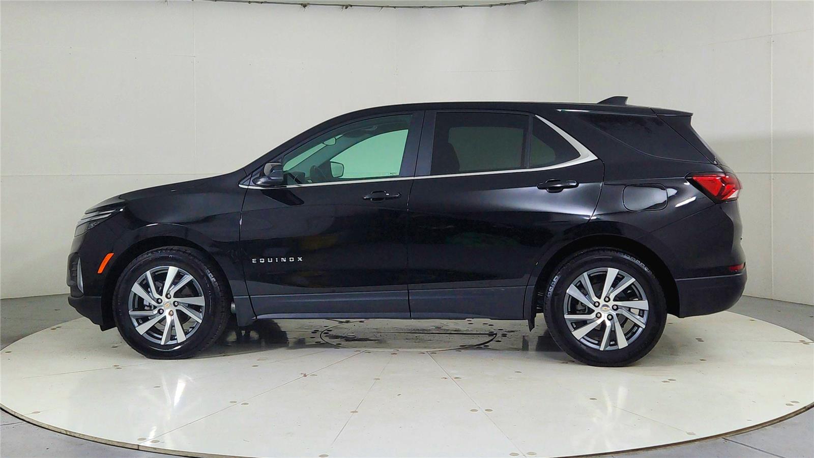 2024 Chevrolet Equinox LT photo 4