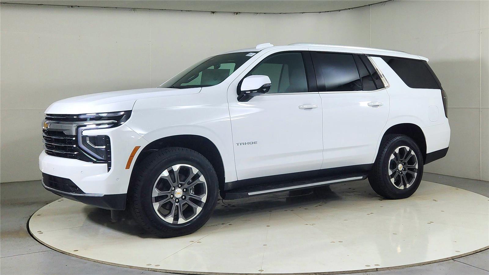 2026 Chevrolet Tahoe LT photo 3