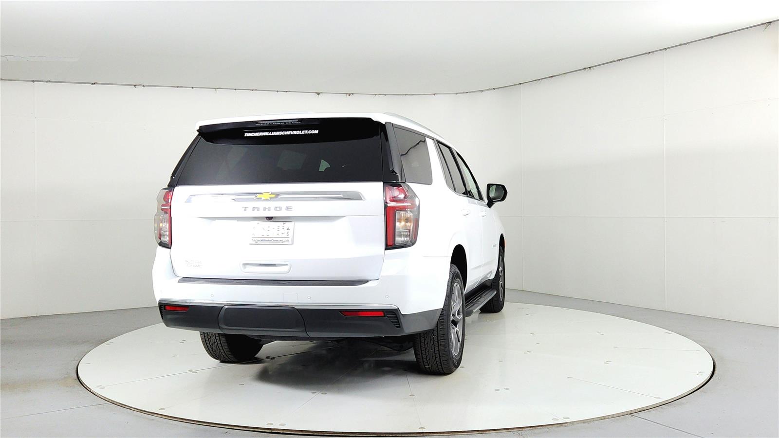 2024 Chevrolet Tahoe LS photo 4