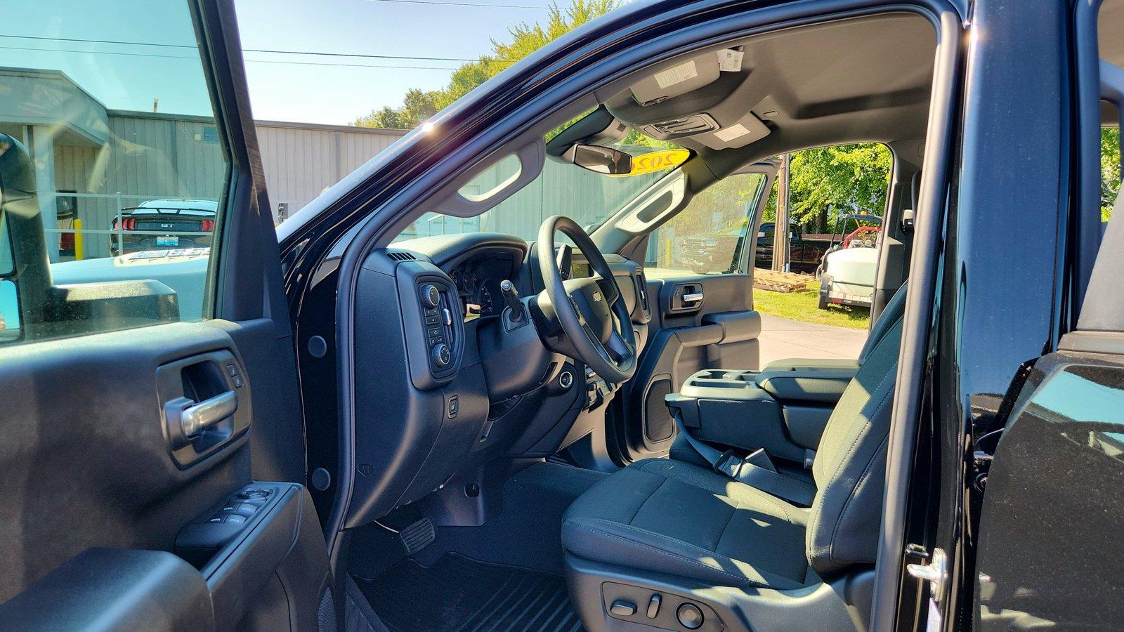 2026 Chevrolet Silverado 2500 HD Custom - Photo 11