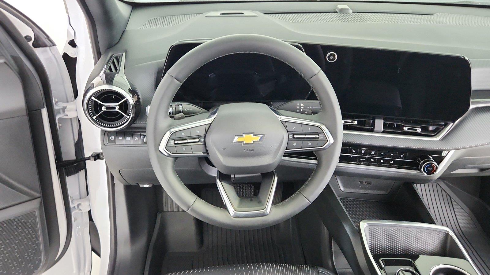 2027 Chevrolet Equinox LT - Photo 19