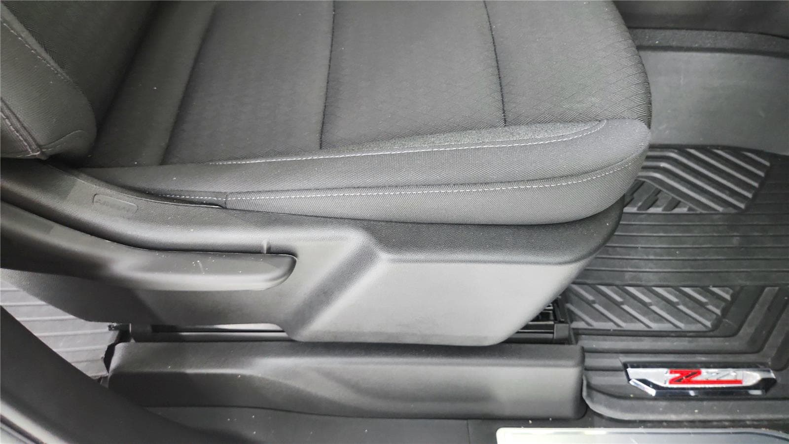2025 Chevrolet Silverado 1500 RST - Photo 23