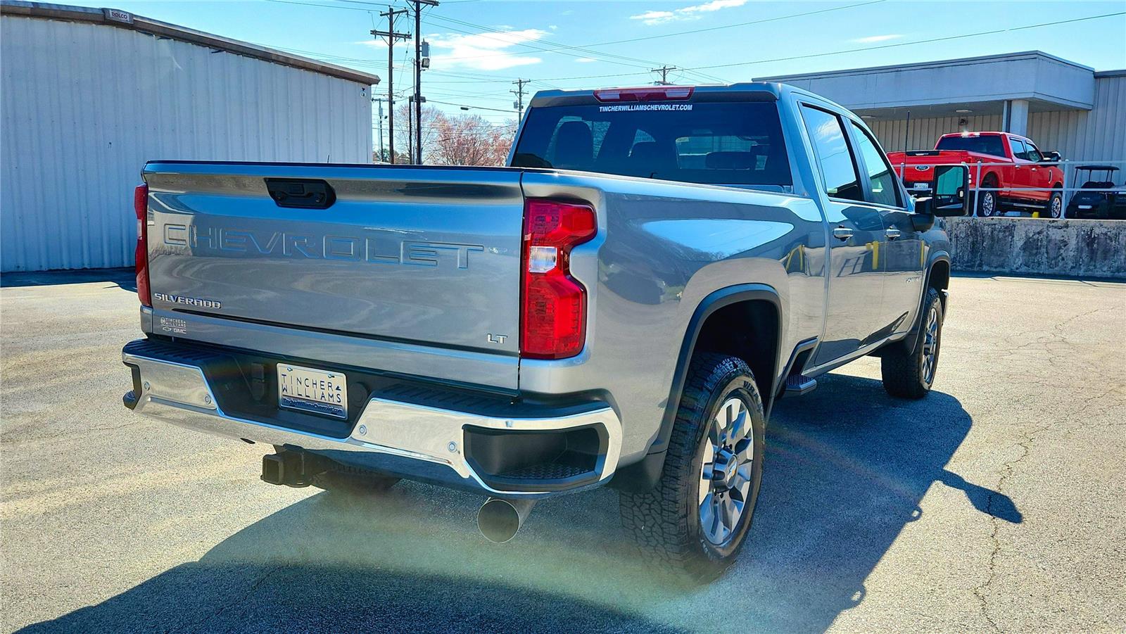 2025 Chevrolet Silverado 2500HD LT photo 2
