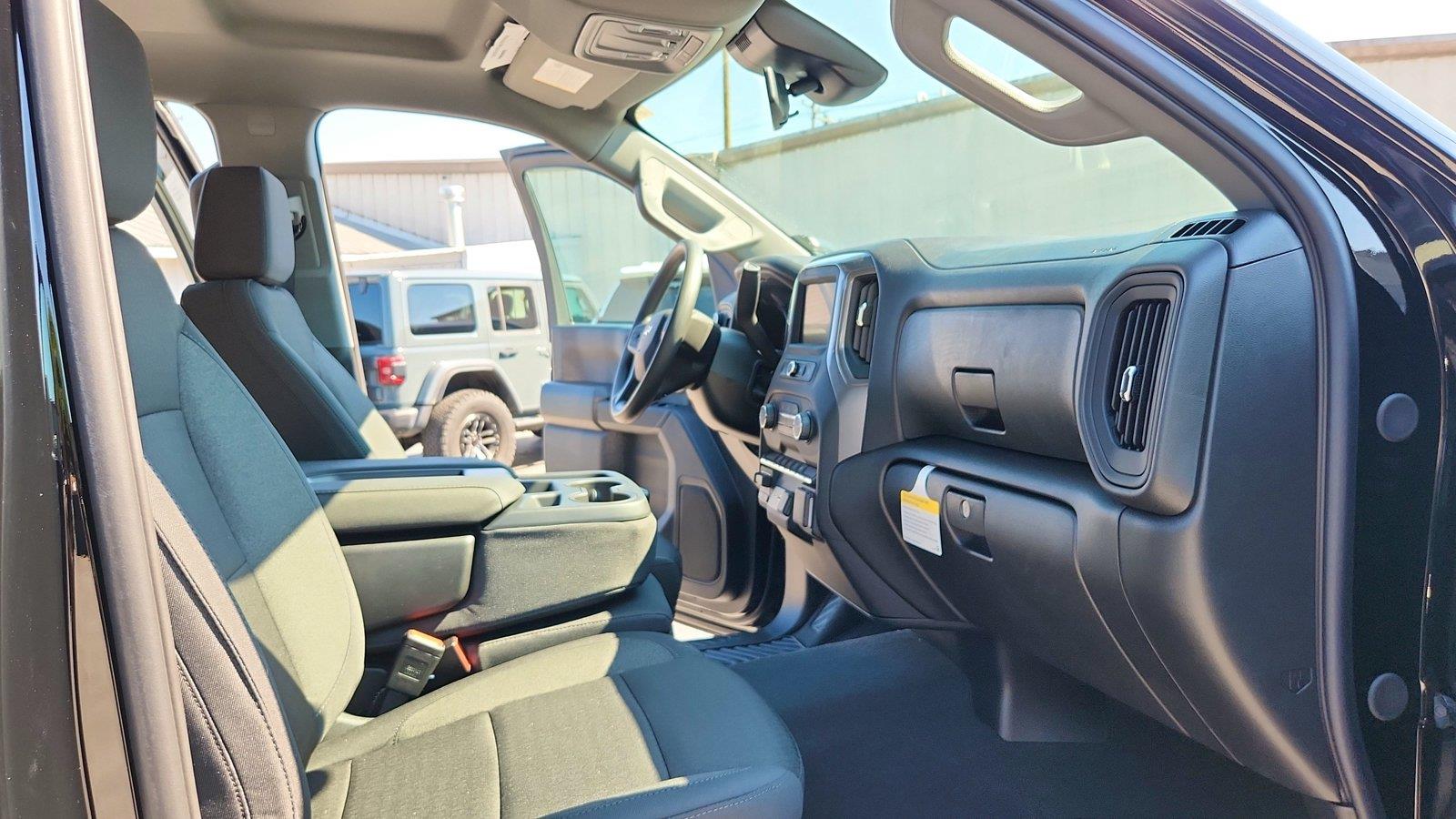2026 Chevrolet Silverado 2500 HD Custom - Photo 23