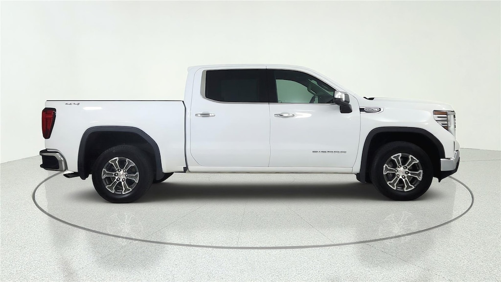 Used 2025 GMC Sierra 1500 SLT Truck Crew Cab