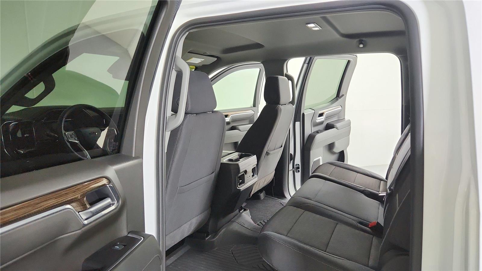 2025 Chevrolet Silverado 1500 RST - Photo 18