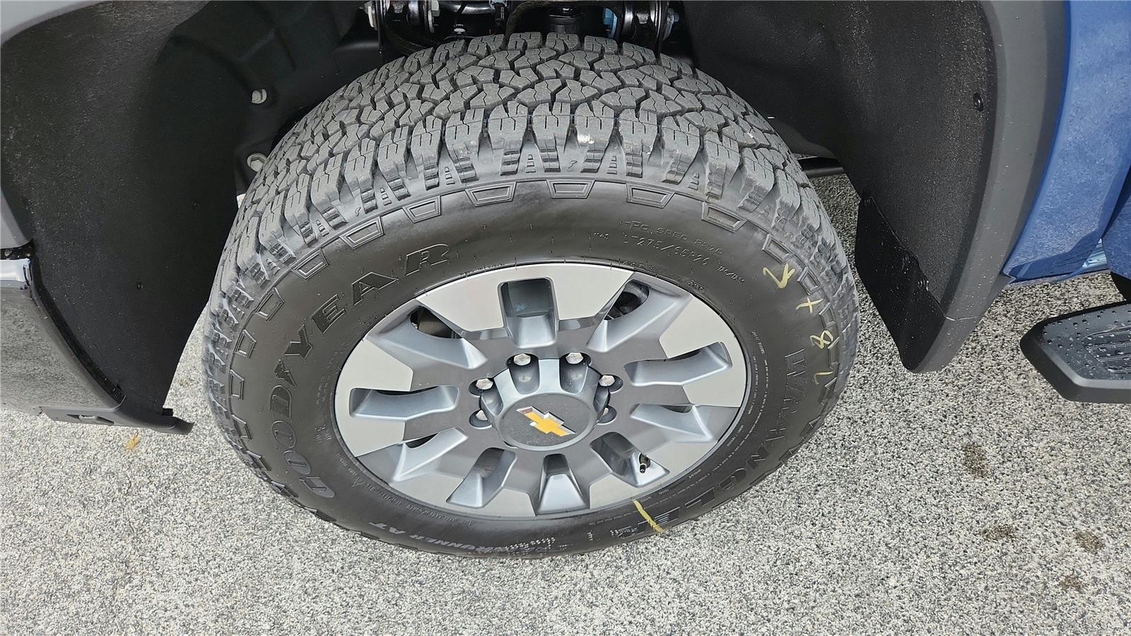 2026 Chevrolet Silverado 2500 HD Custom - Photo 9