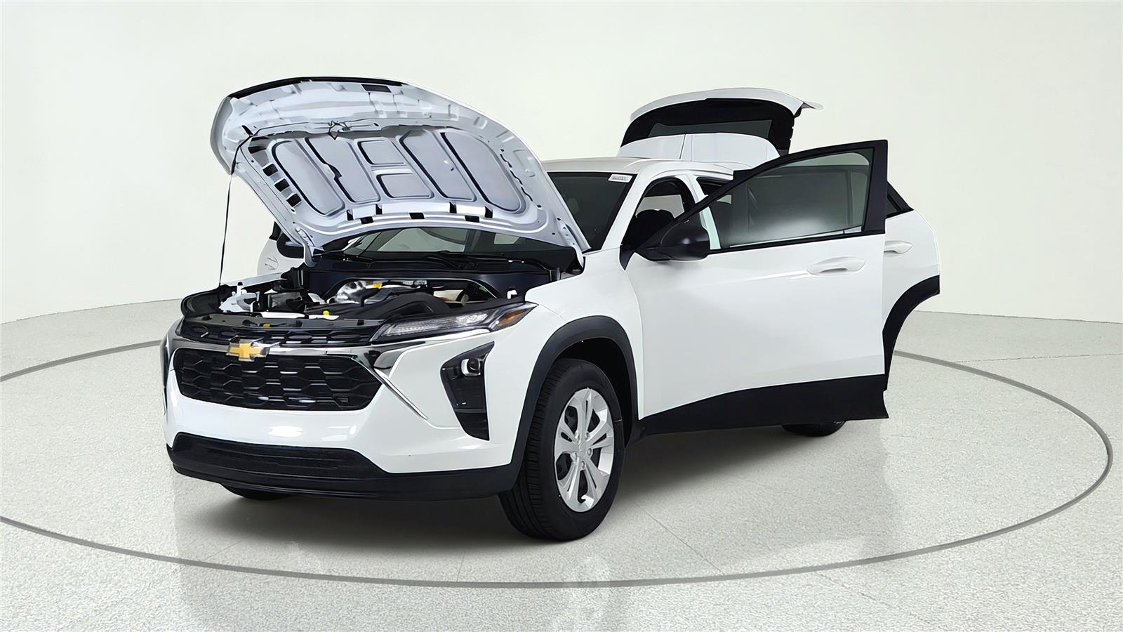 2026 Chevrolet Trax LS - Photo 10