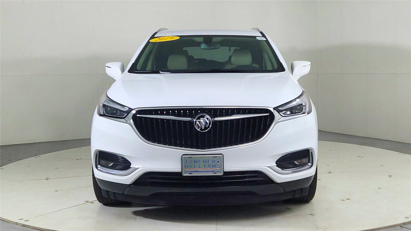 2019 Buick Enclave Essence photo 2