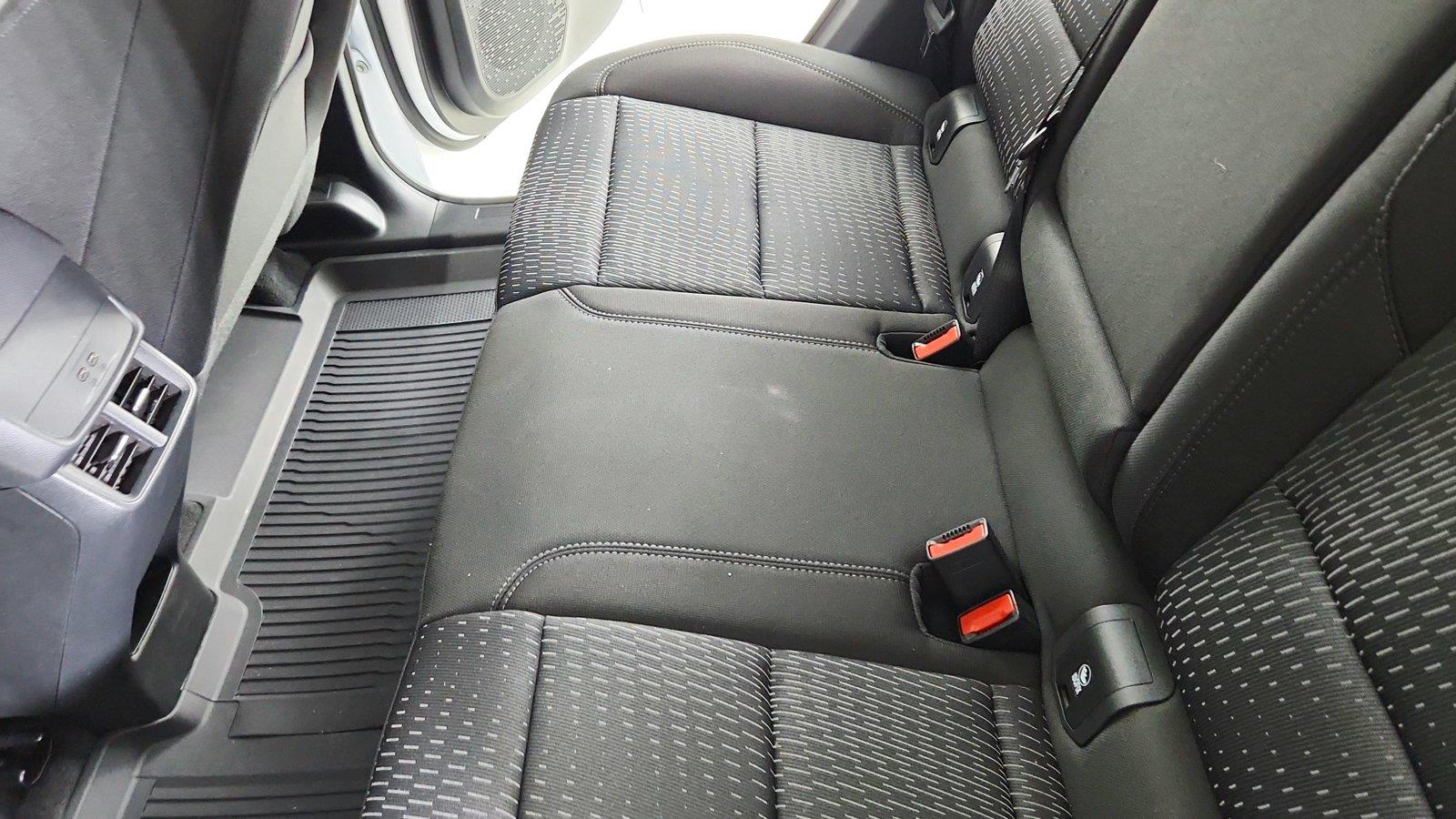 2027 Chevrolet Equinox LT - Photo 22