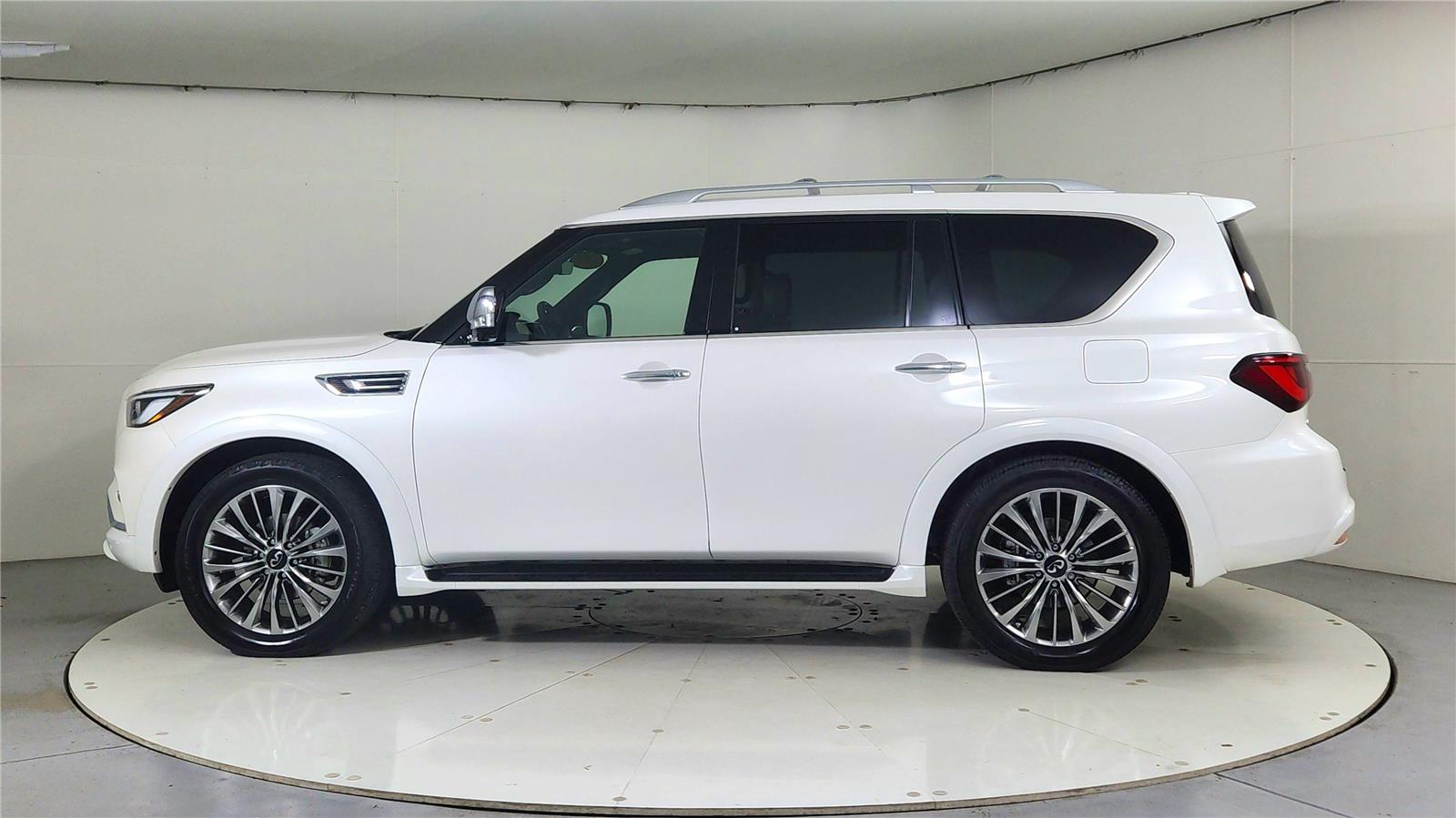2021 Infiniti QX80 Sensory photo 4