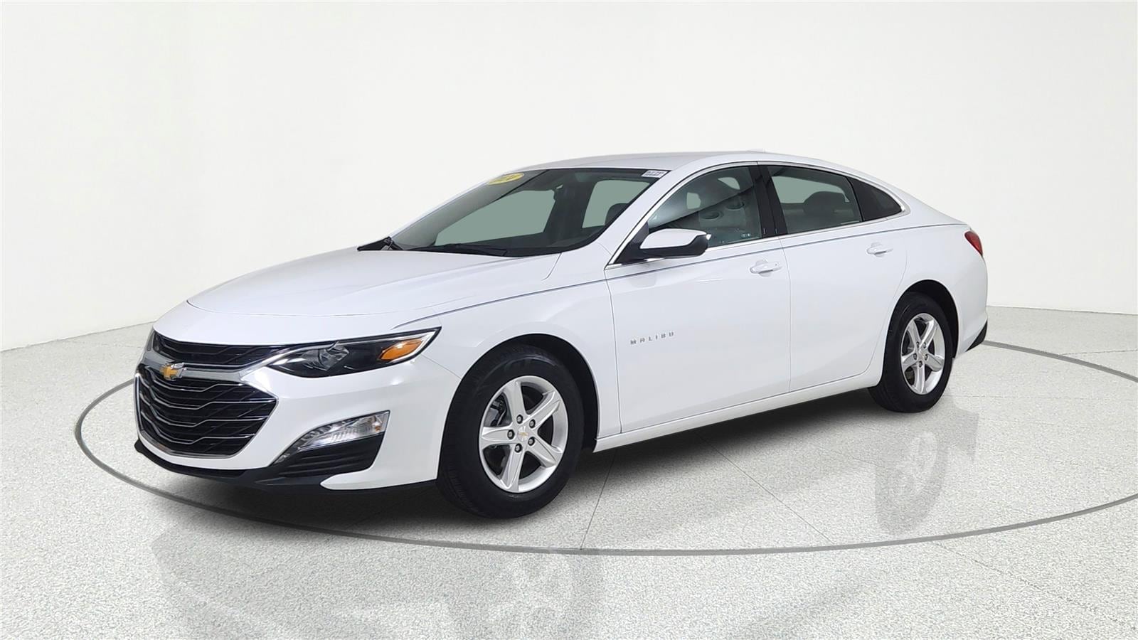 Used 2024 Chevrolet Malibu 1LT with VIN 1G1ZD5ST4RF130267 for sale in London, KY