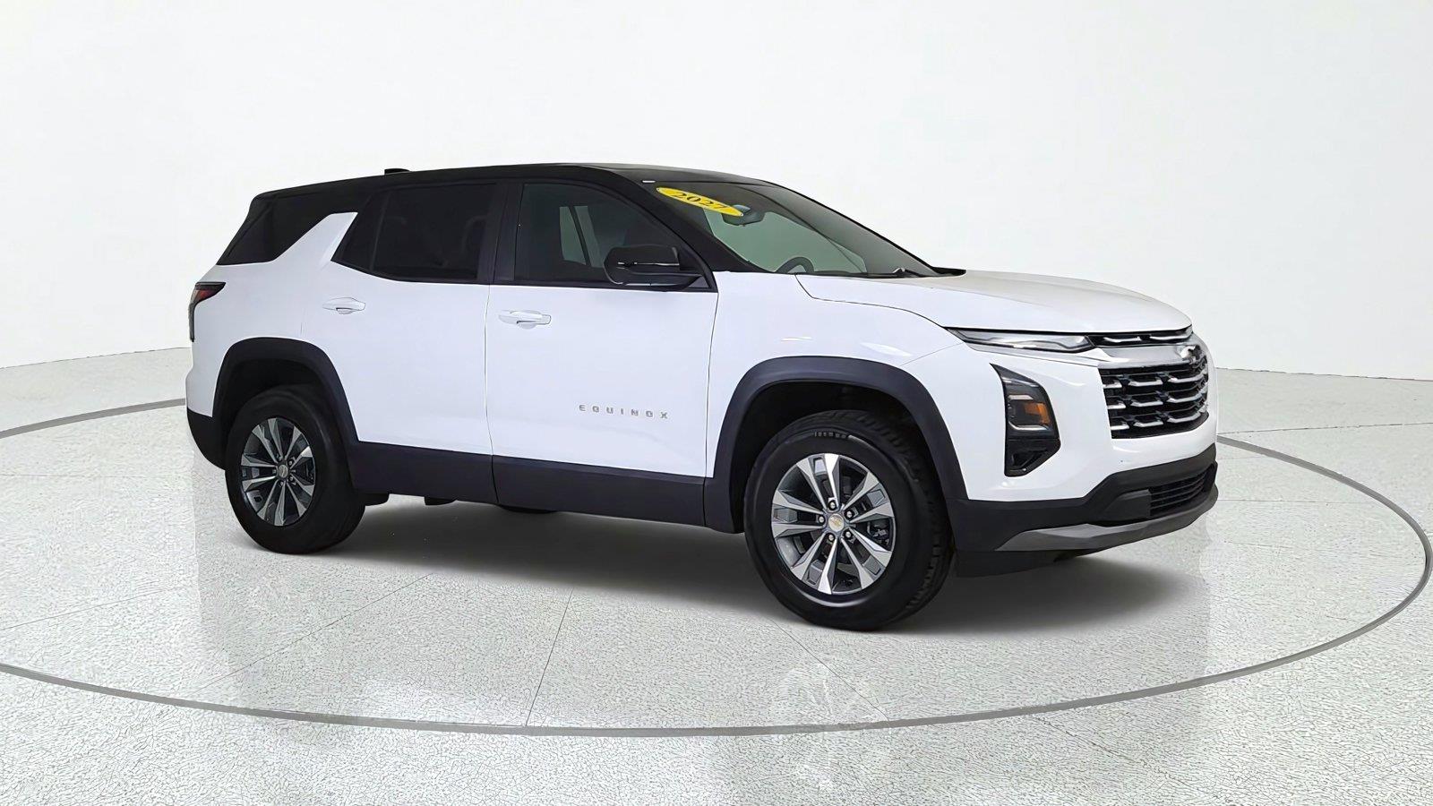 2027 Chevrolet Equinox LT - Photo 8
