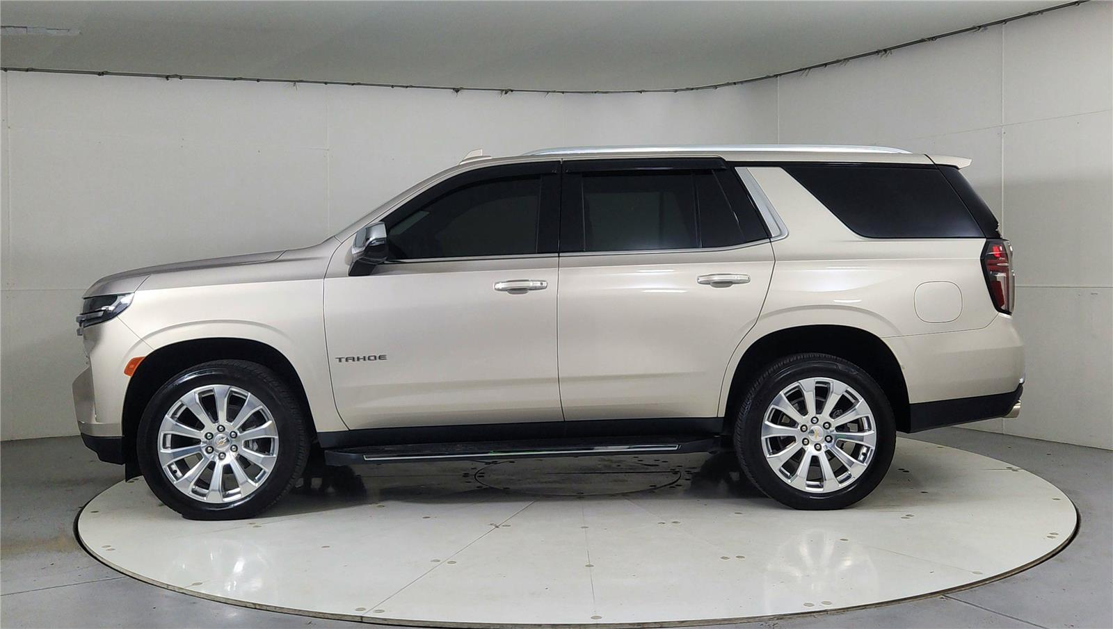 2024 Chevrolet Tahoe Premier photo 4