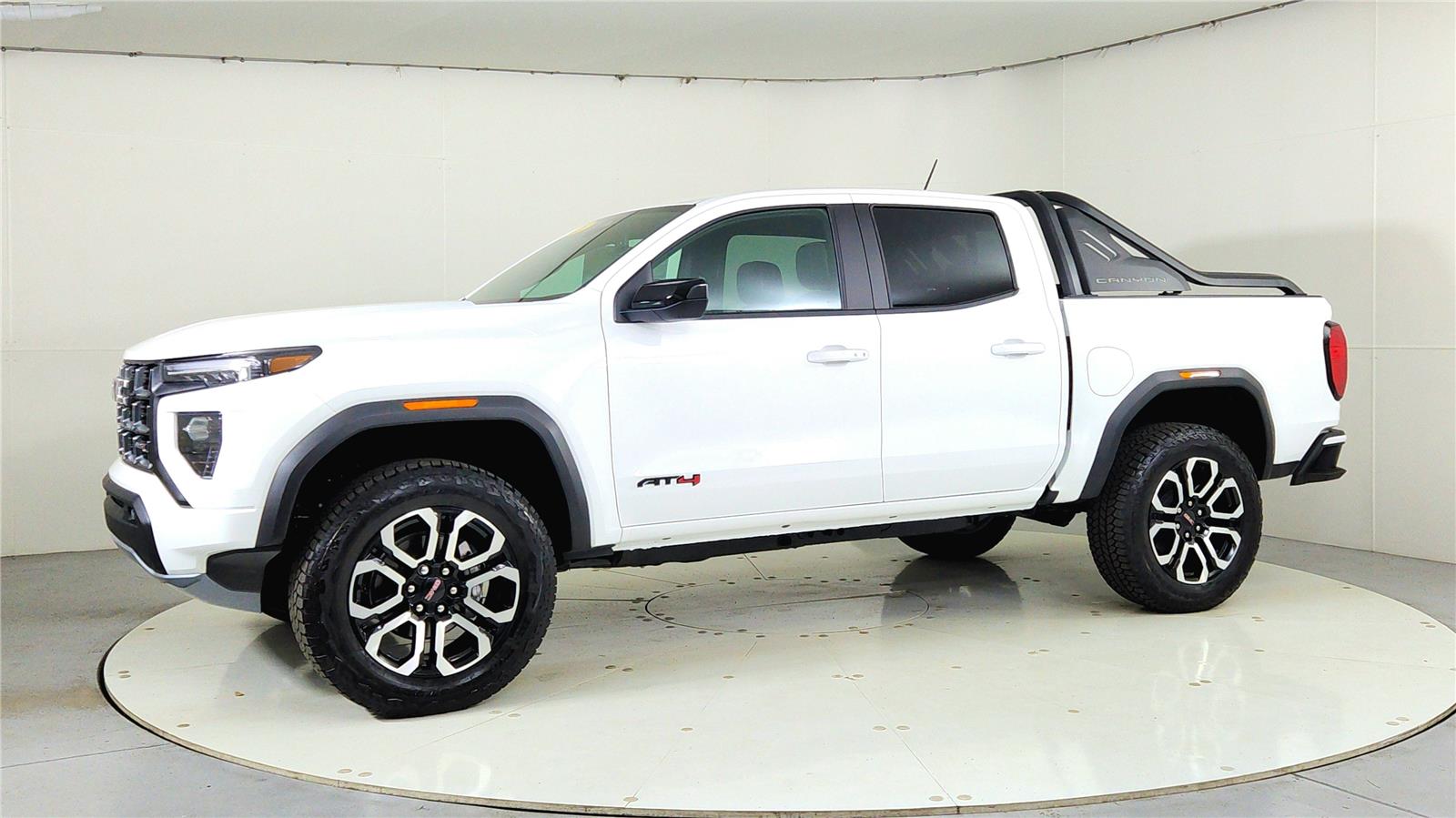 2025 Gmc Canyon AT4 photo 3