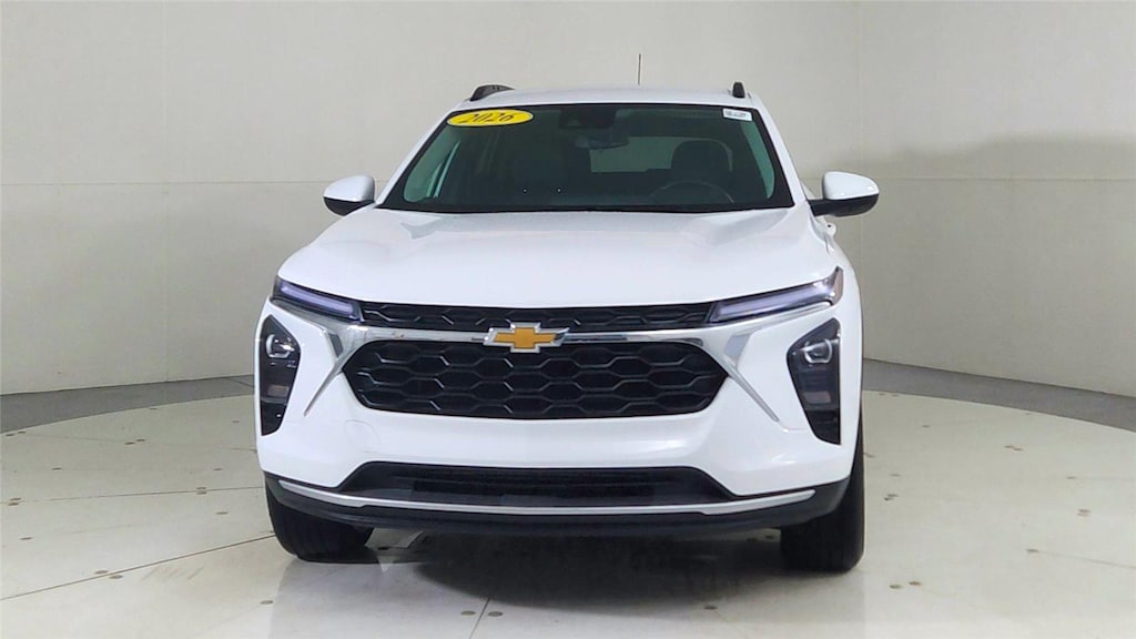 Used 2025 Chevrolet Trax LT SUV