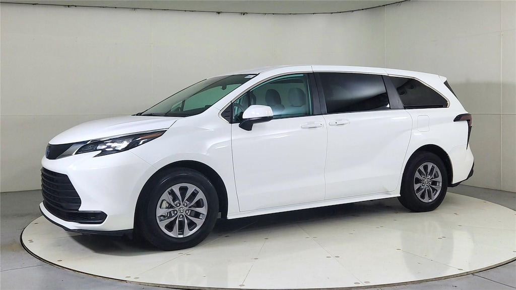 Used 2024 Toyota Sienna LE Van Passenger Van
