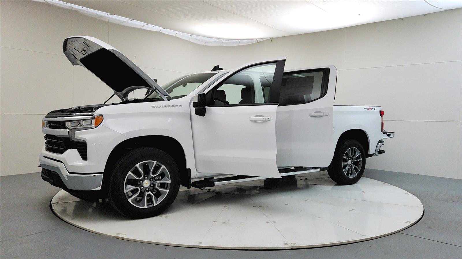 2026 Chevrolet Silverado 1500 LT - Photo 10