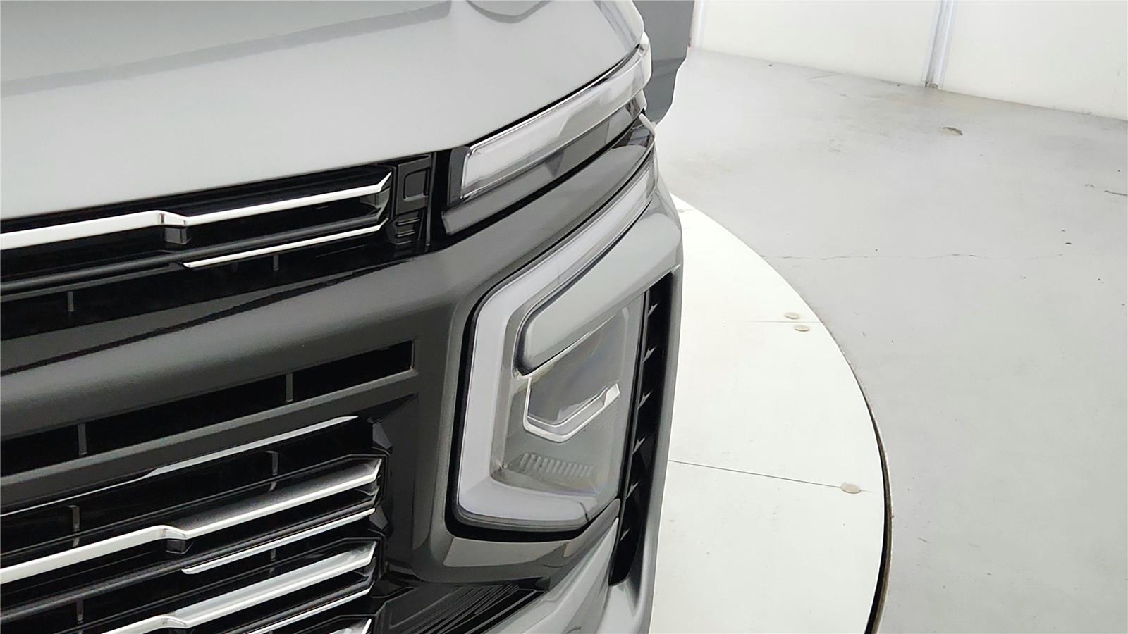 2026 Chevrolet Suburban High Country - Photo 40