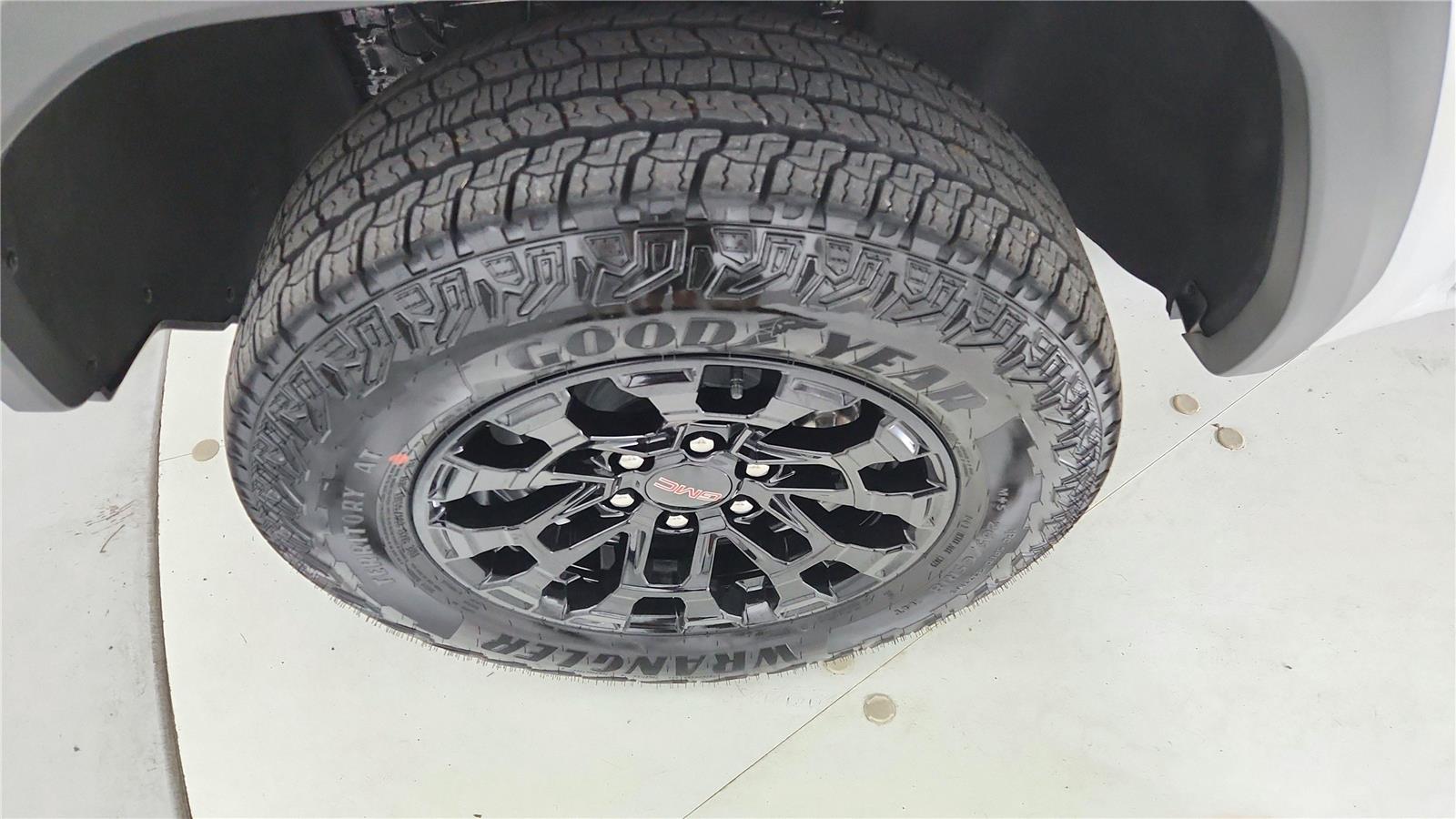 2026 GMC Canyon Elevation - Photo 45