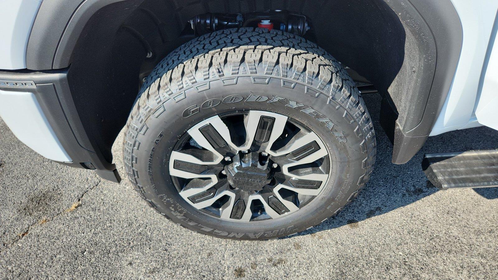 2026 GMC Sierra 2500HD Denali Ultimate - Photo 10