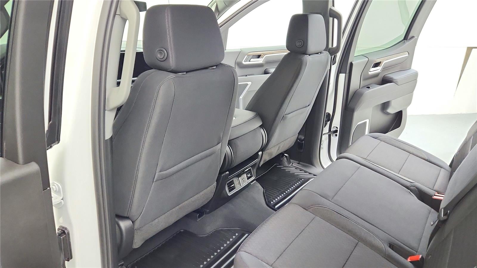 2026 GMC Sierra 1500 SLE - Photo 26