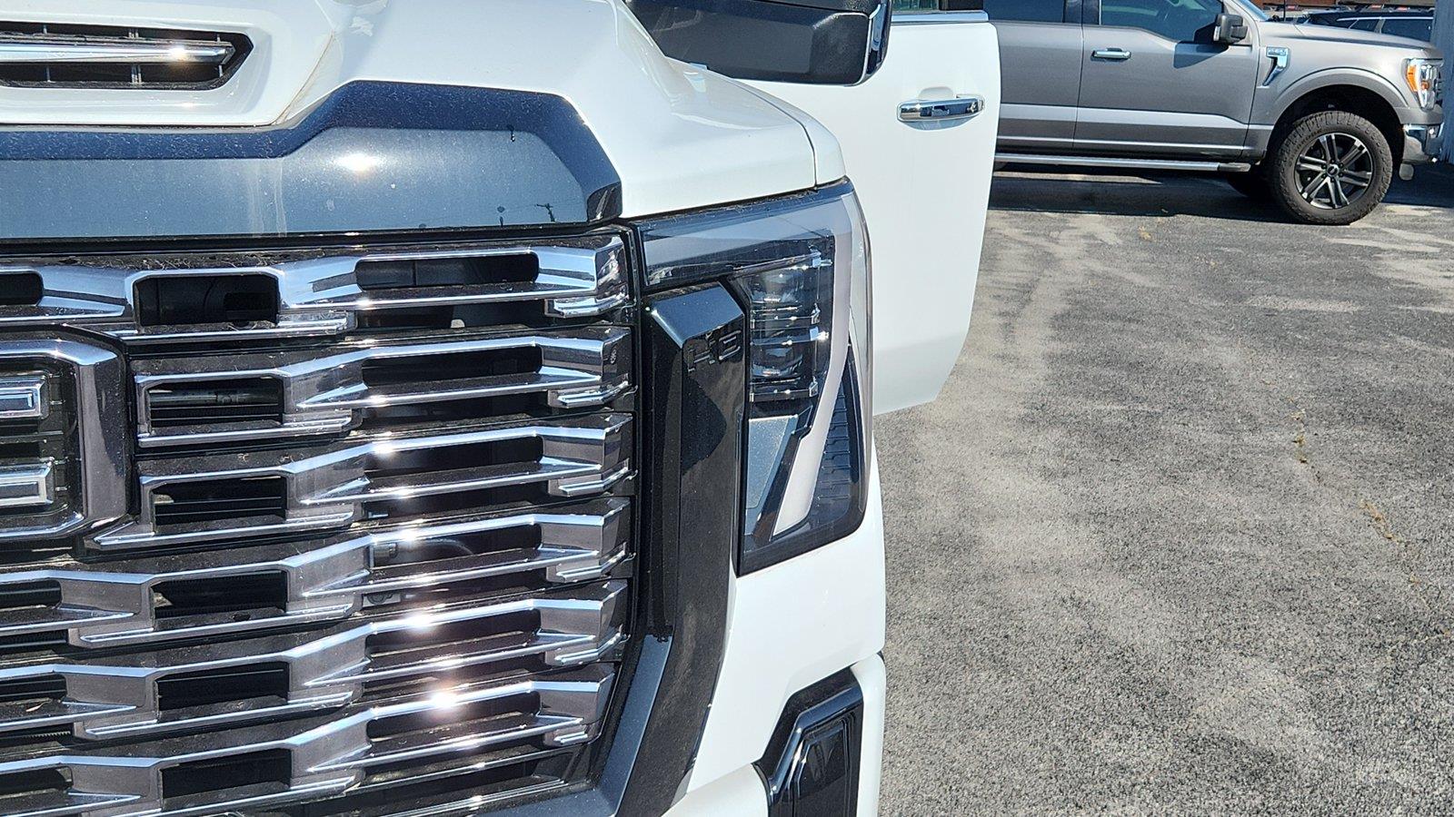 2026 GMC Sierra 2500HD Denali Ultimate - Photo 8