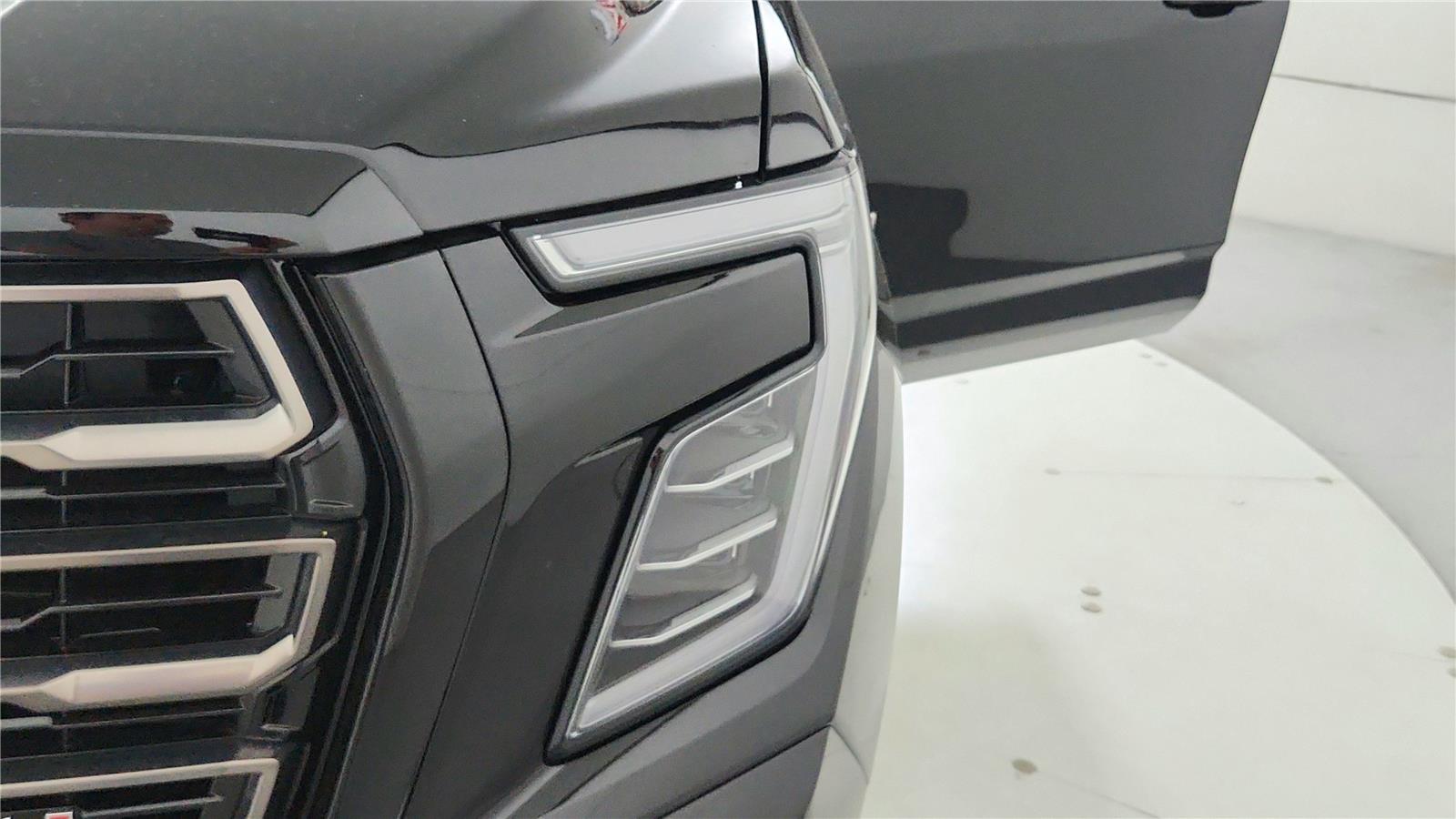 2026 GMC Yukon AT4 Ultimate - Photo 38